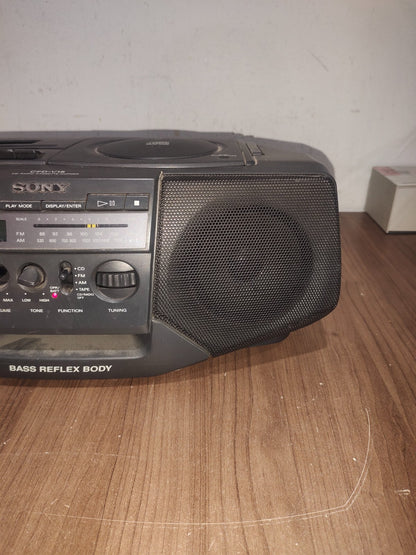Sony Boom Box CFD-V15 Radio Cassette CD Player "MEGA BASS"