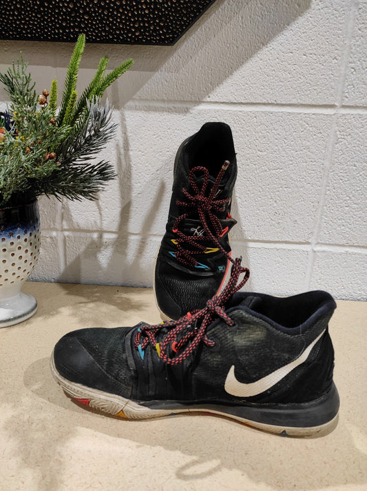 Nike Youth Size 6.5Y Kyrie Irving 5 Friends  Multicolor Shoes