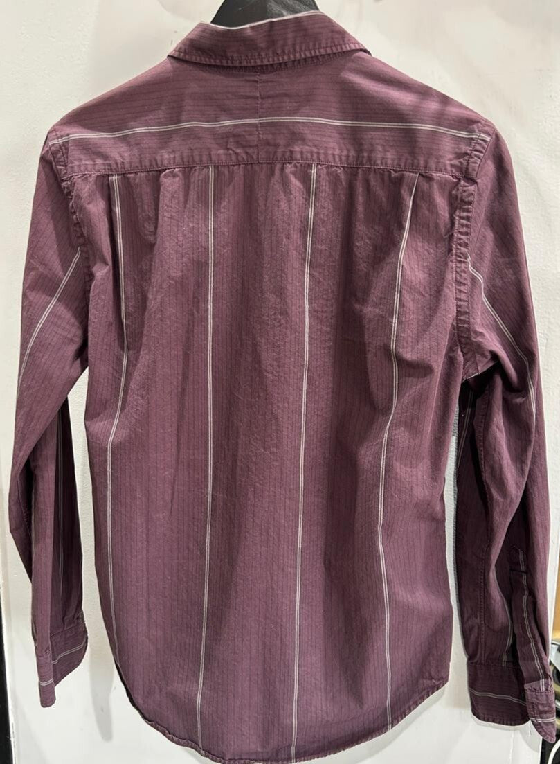 Levi's Slim Fit Dress Shirt Women's size S Stripped Burgundy