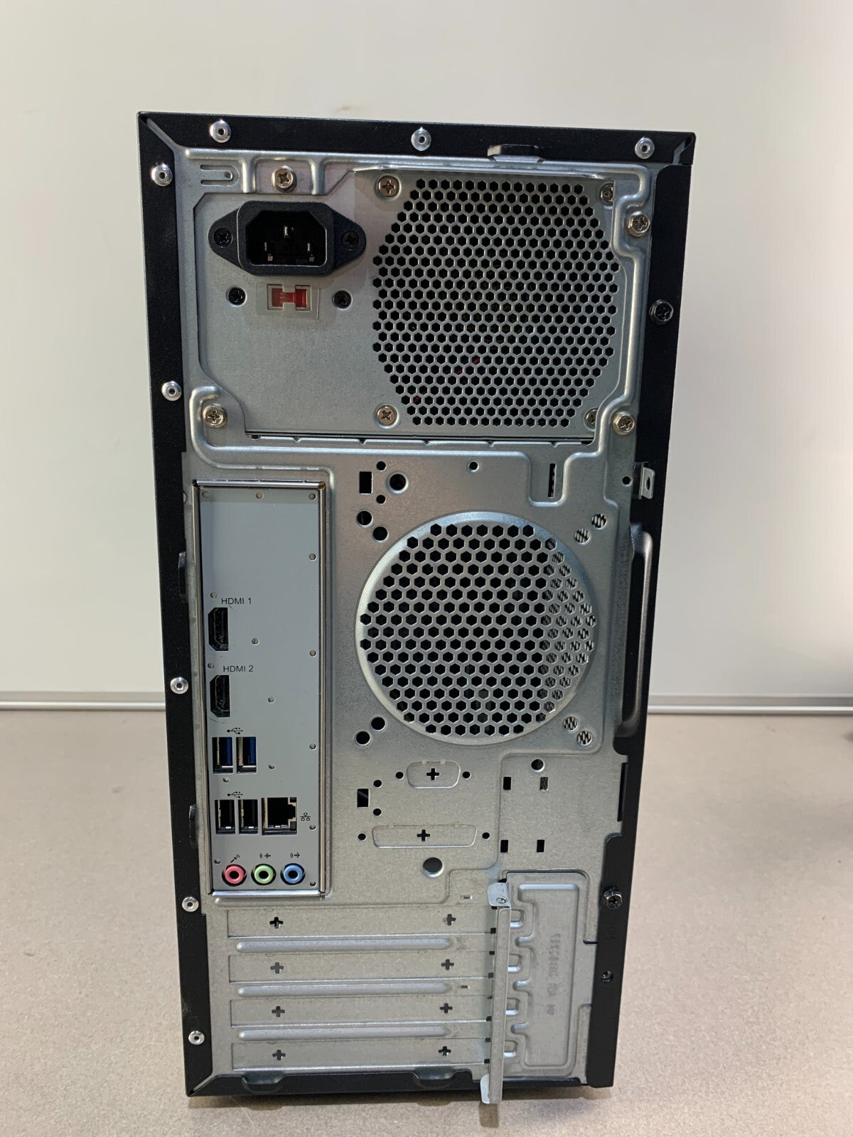 Acer Aspire ATC-710-EB61 Desktop PC – Intel i5, 16GB RAM, 3TB HDD, Windows 10