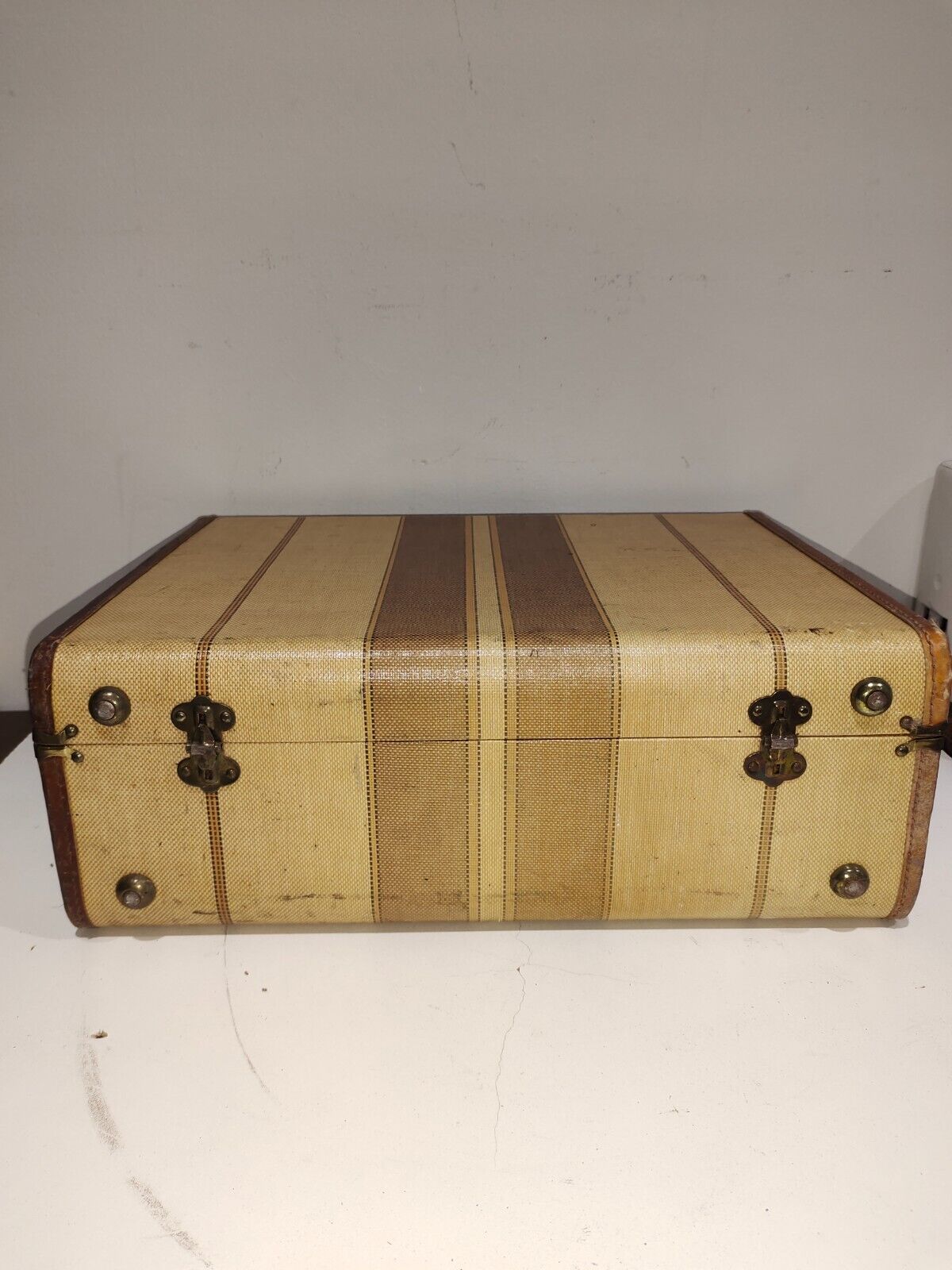 Vintage Eveleigh Baggage Suitcase