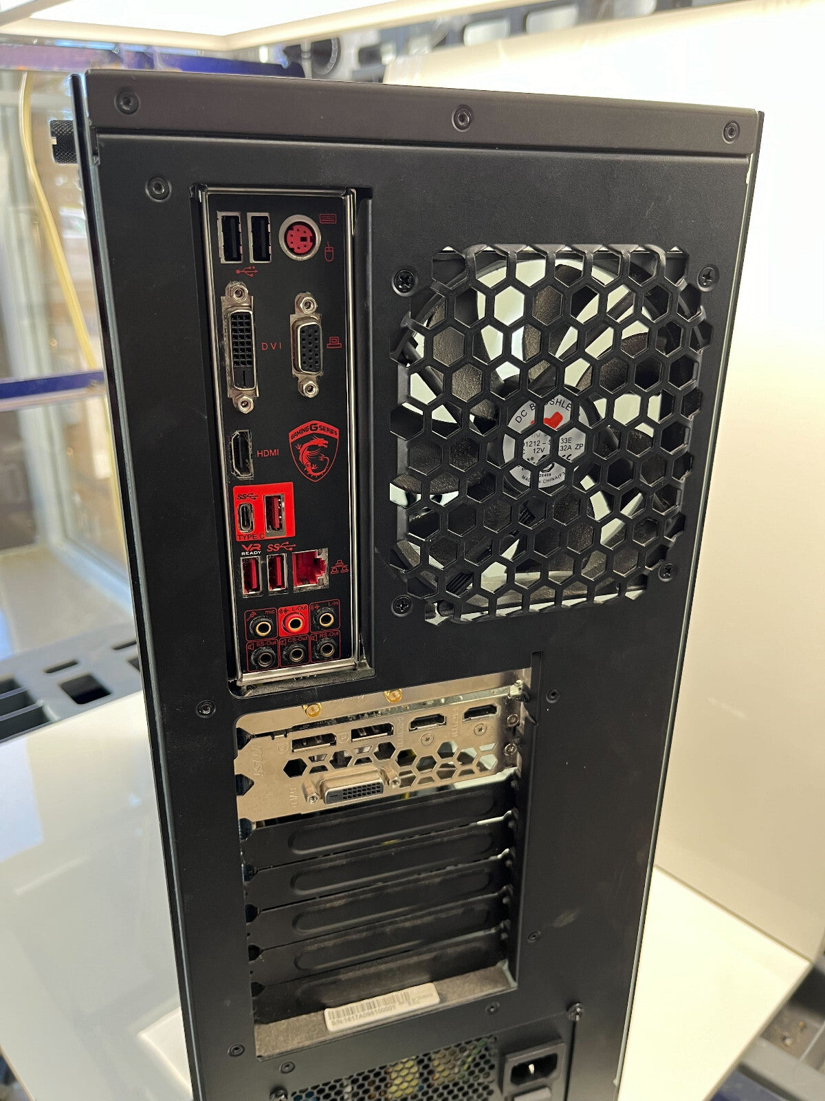 Custom Gaming PC B350 Tomahawk Arctic Ryzen 7 1700 GTX 1080 Ti 16GB RAM NVMe SSD