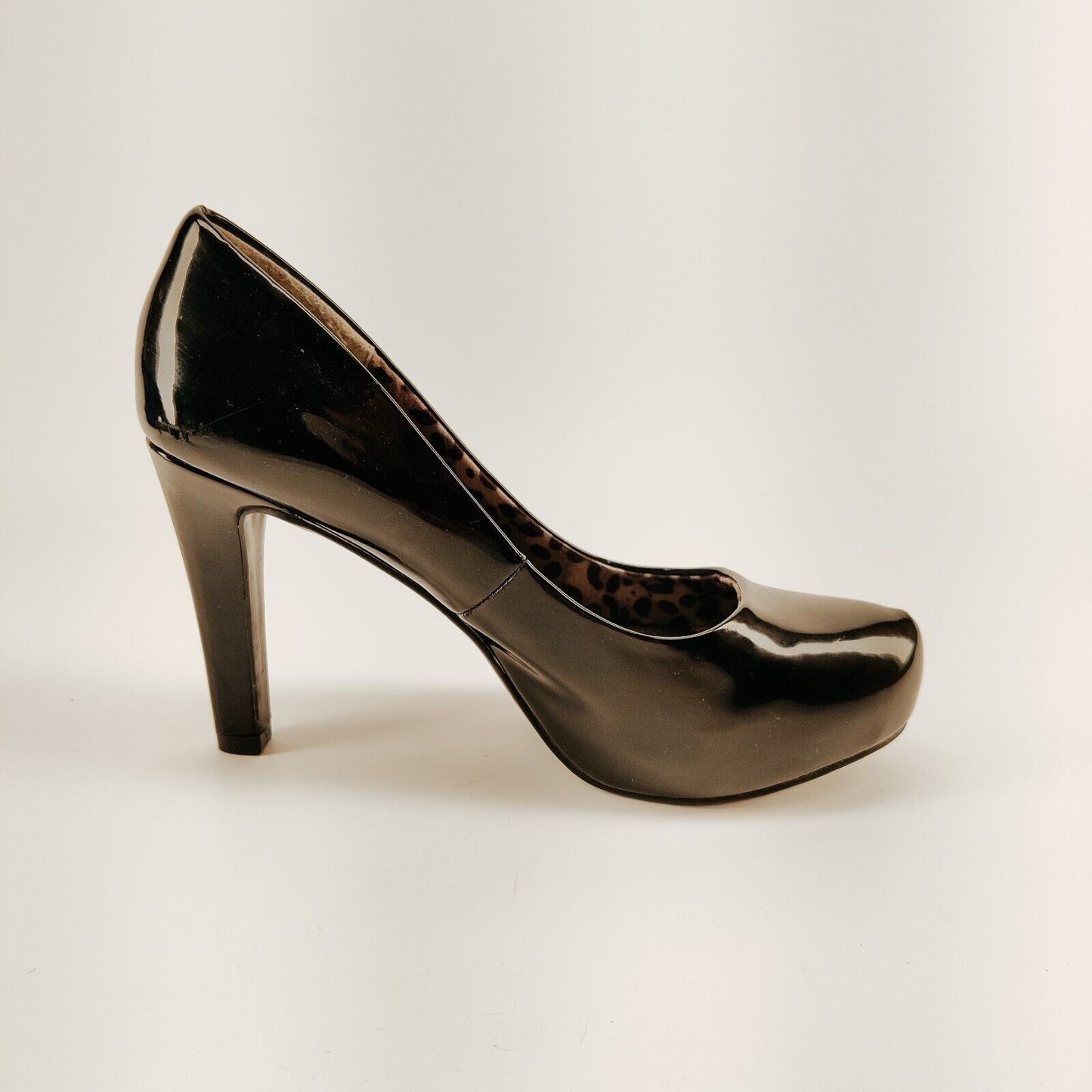 G By Guess Black High Heel Platform Shoes Women's Size 7.5