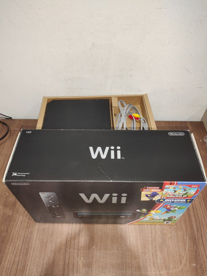 Nintendo Wii Black - Holiday Bundle with Super Mario Bros