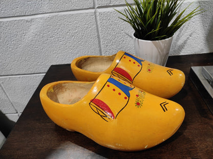 DUTCH WOODEN GARDEN CLOGS SHOES Size 23 Yellow US 5 / 5.5 Handmade Carved Wood