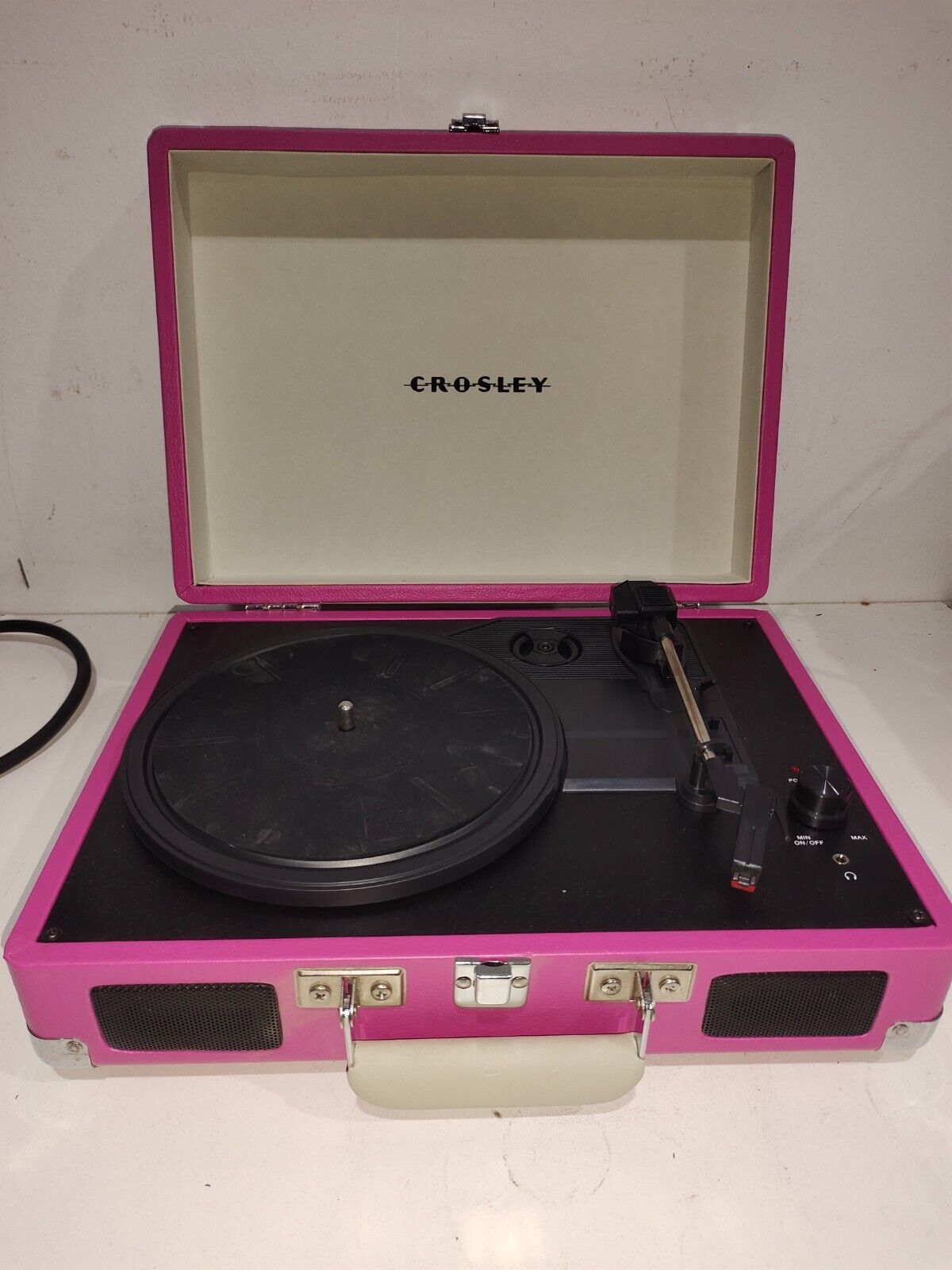 CROSLEY Cruiser Turntable Pink Briefcase 3-Speed Record Player CR8005A-PI