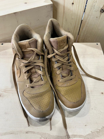 Nike Court Borough Mid GS Youth Size 5.5 Color Yellow Tanned