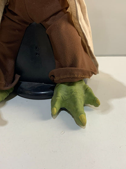 'Call Upon Yoda' Life Size Yoda Responsive Figure