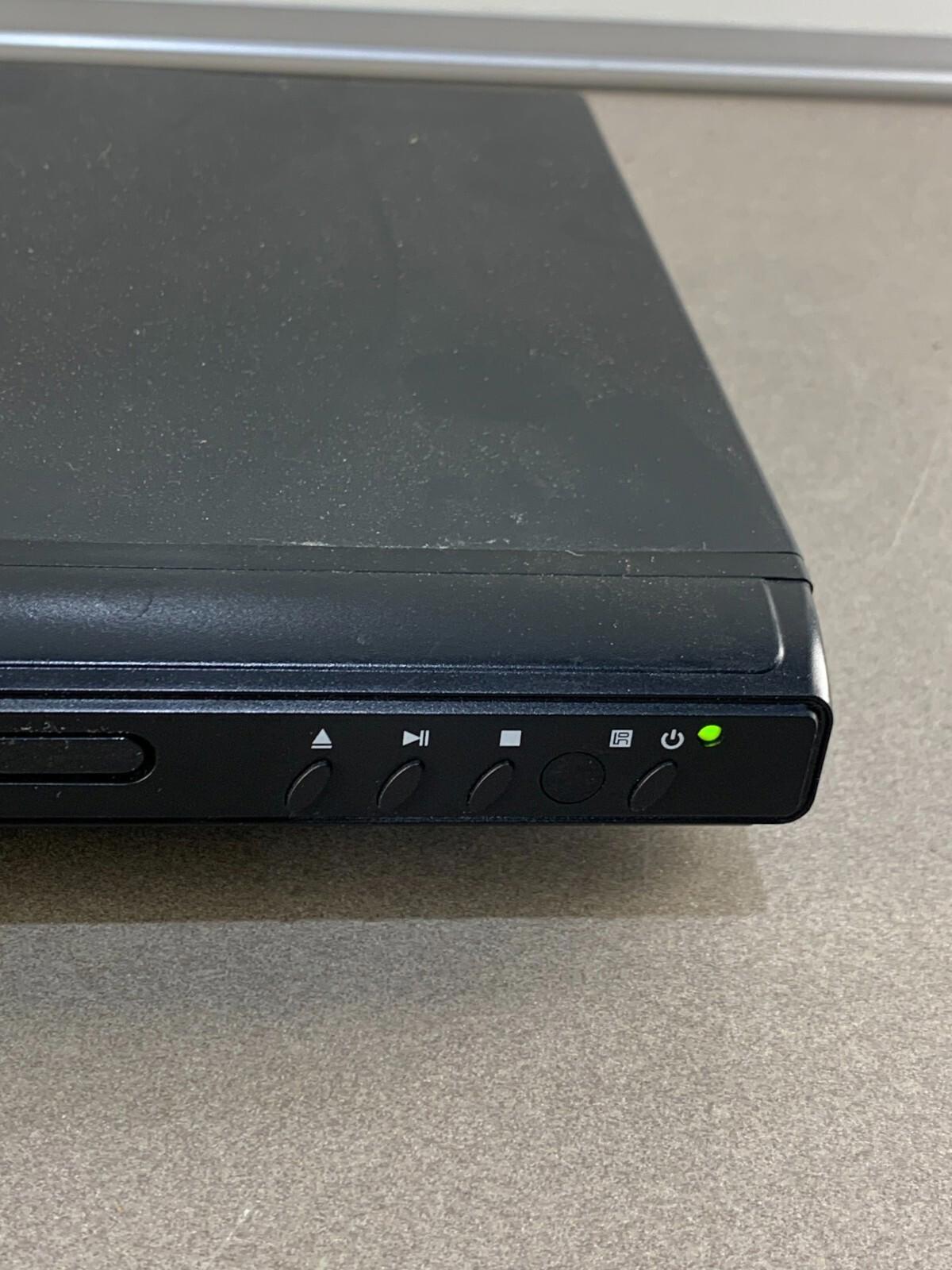 Lecteur DVD à balayage progressif compact PROSCAN PDVD-1053D