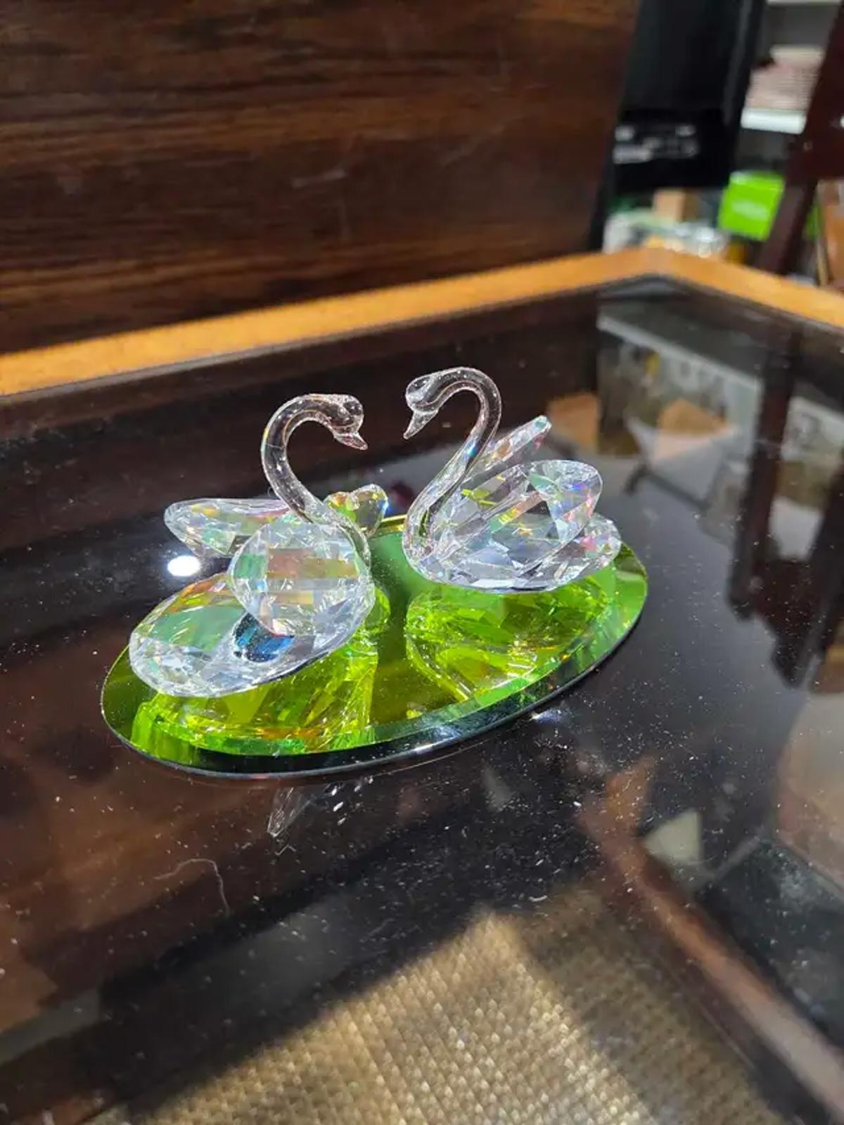 Champions Way Silver Crystal Swans