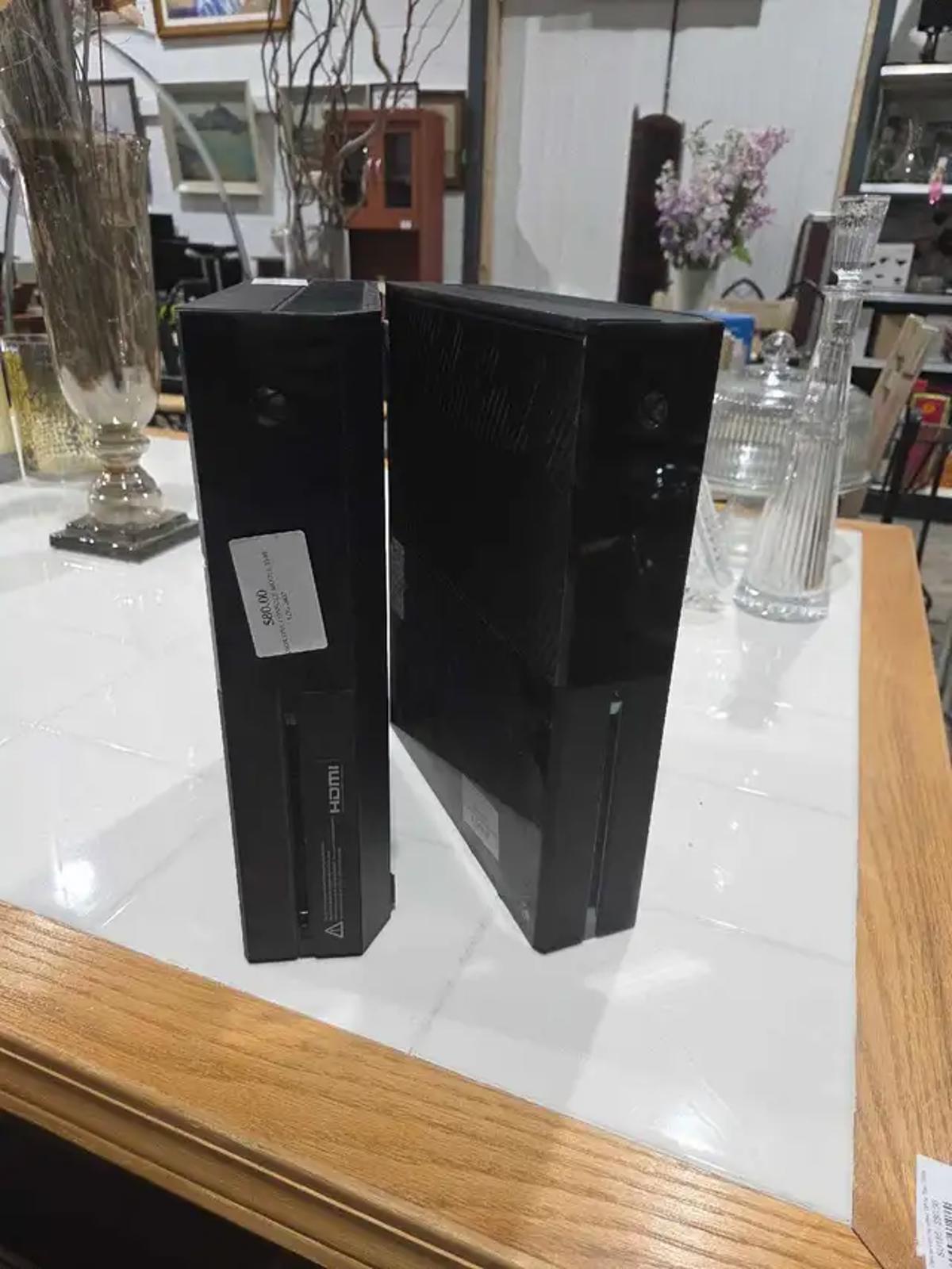 Microsoft Xbox One (Tested, Console Only) - 3 Available