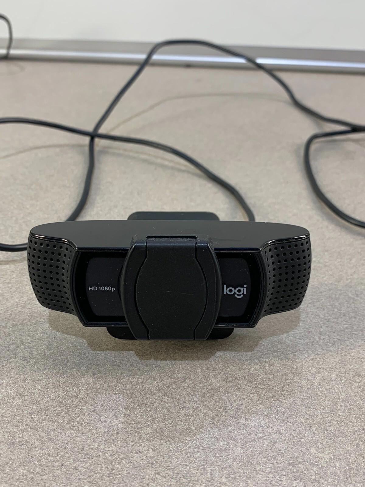 Logitech HD Pro Webcam C920 Widescreen Video Calling and Recording, 1080p Webcam