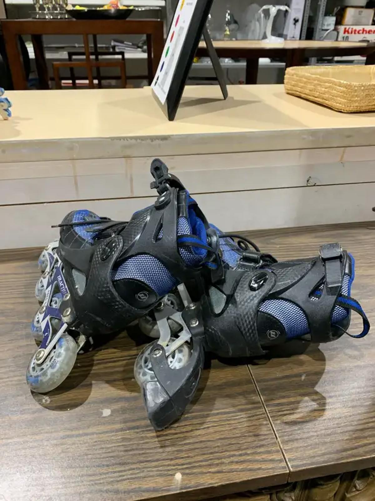 Blue Tractech Roller Blades
