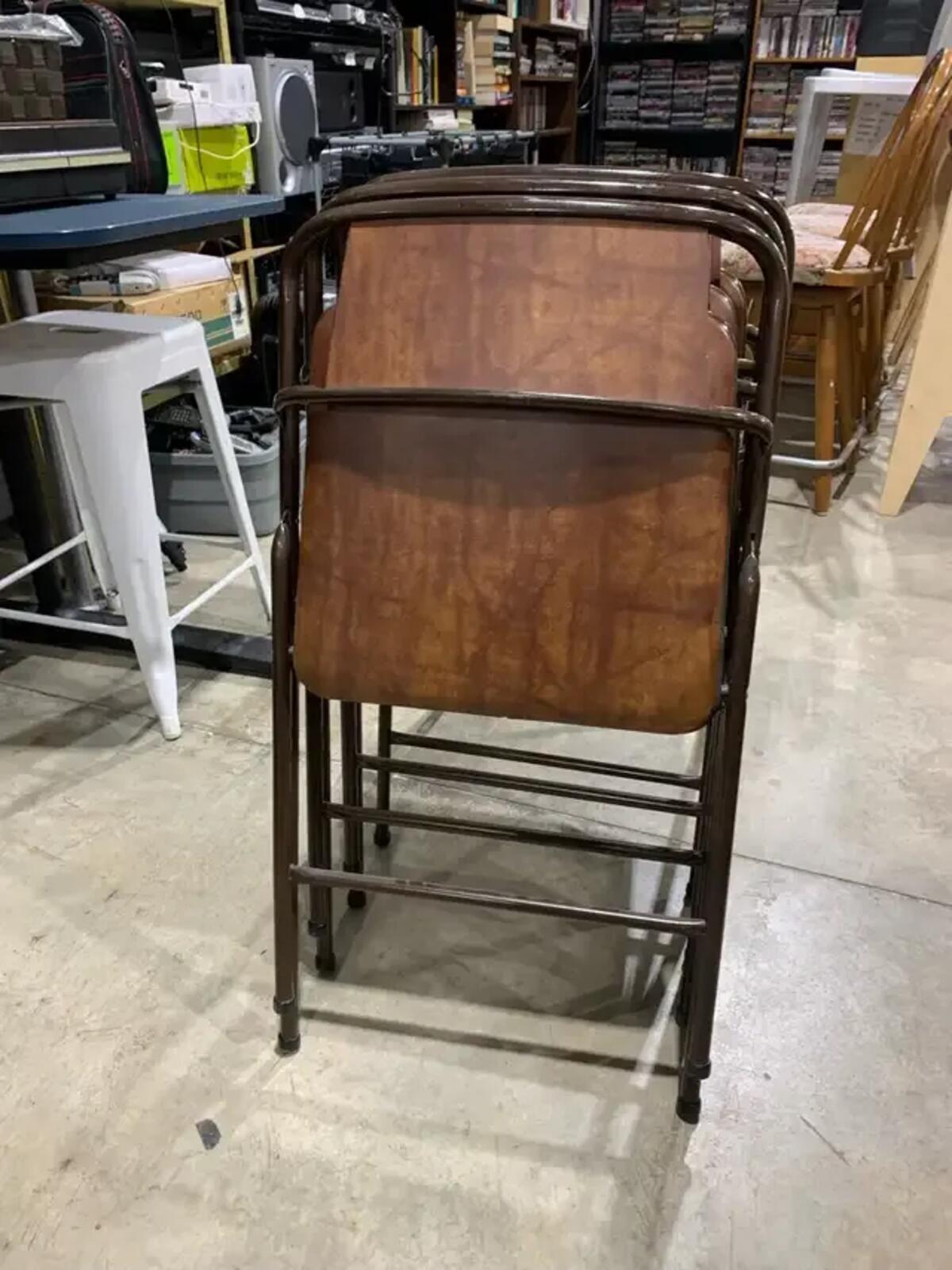 Set of 4 Vintage Brown Folding Chairs