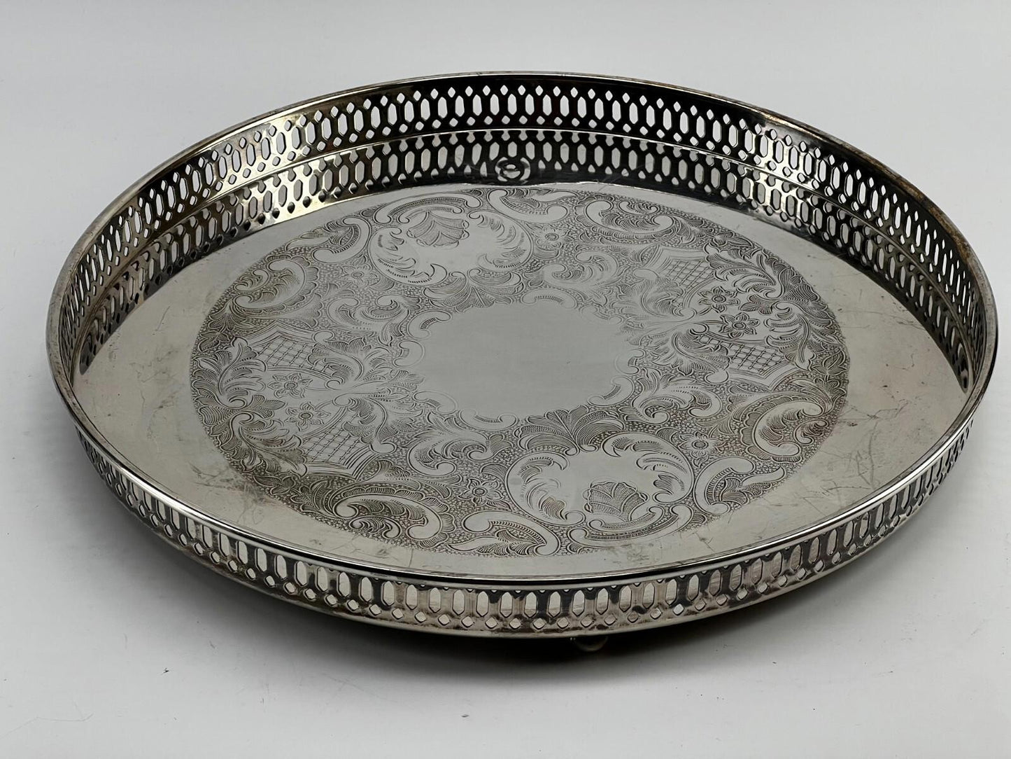 Marlboro Plate by Morton-Parker E.P Copper 2036 - Vintage Pre-owned - 14 inch