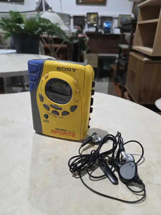Retro Sony Portable Walkman Sports - WM-FS493