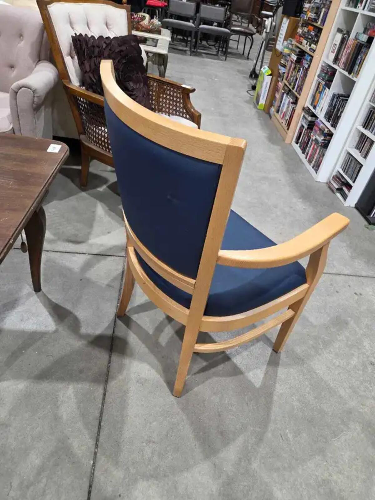 HC-21-Natural Armchair from Adria