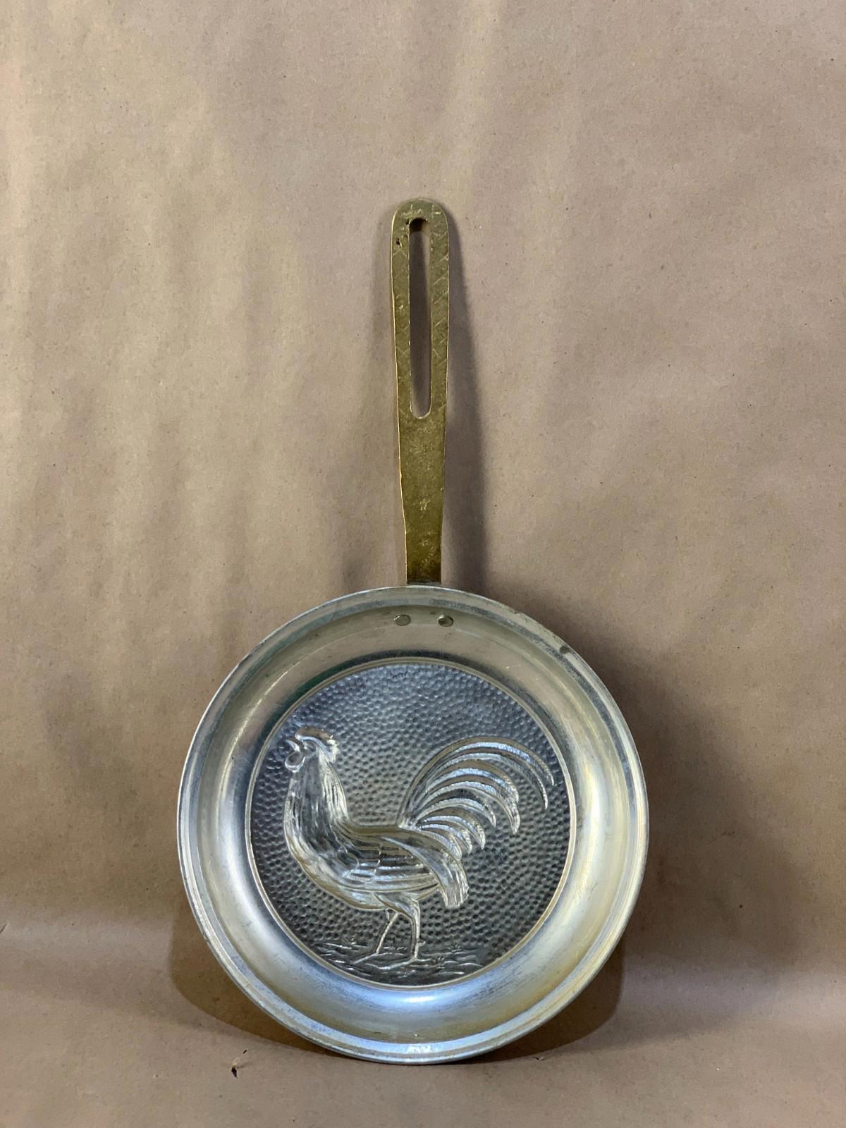 Vintage Copper Pan Mold Folk Rooster Brass Handle Great Patina