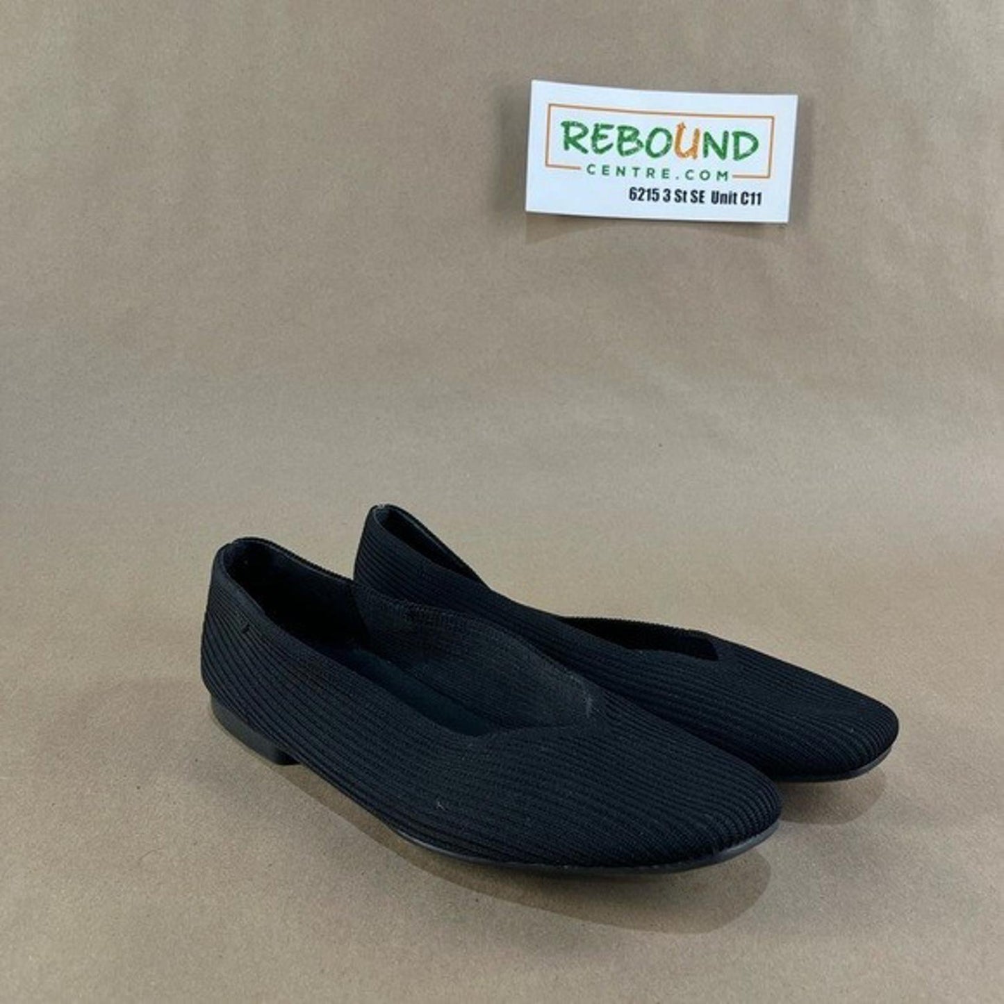 Vivaia Margot 2.0 Ballet Flats (Women’s Size 8, Black)
