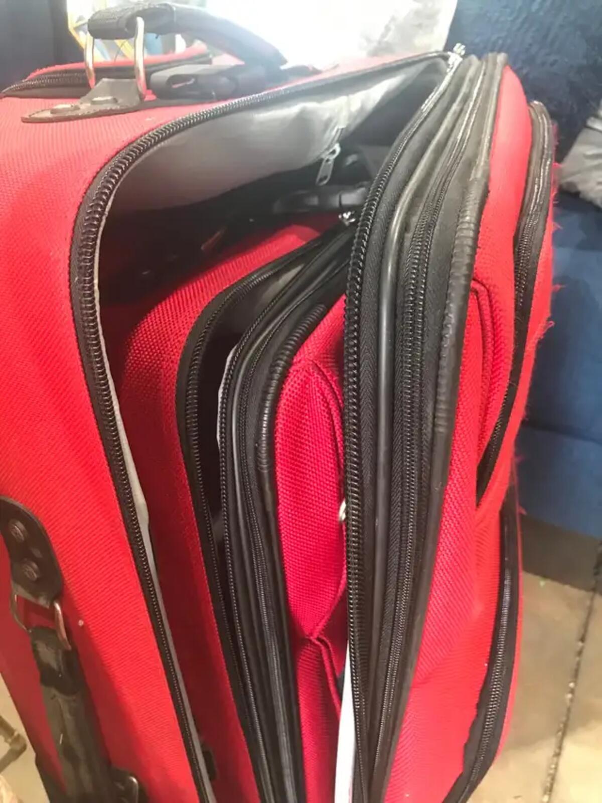 Red SwissGear Luggage - Set of 2