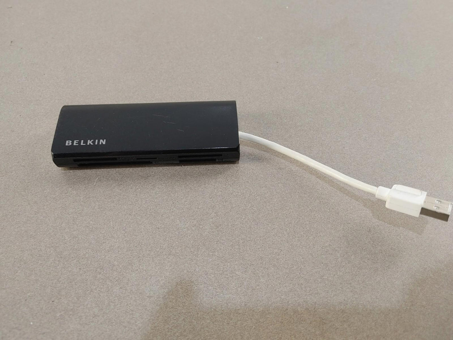 Belkin USB 2.0 Universal Media Reader SD/MMC CF/Microdrive MicroSD xD MS/MS Duo