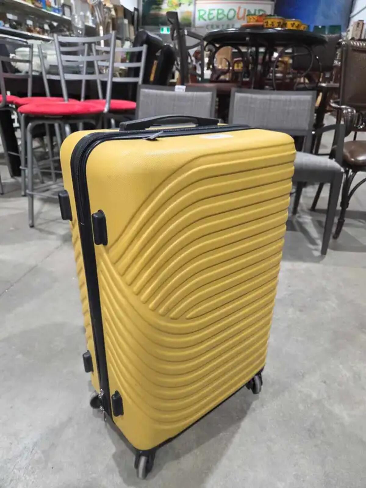 Dunelm Hardshell Spinner Carry-On Suitcase