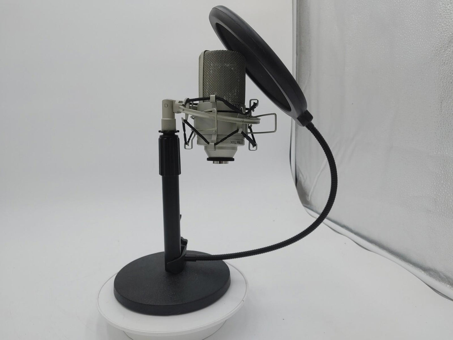 Excellent Condition MXL 990 Microphone Silver Untested + Stand & Pop Filter