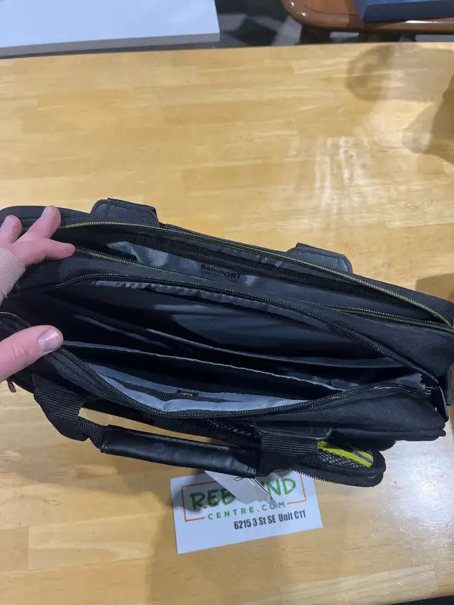 Brand newTargus city gear laptop travel case