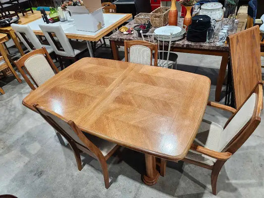 Wooden Extendable Dining Table + 4 Chairs