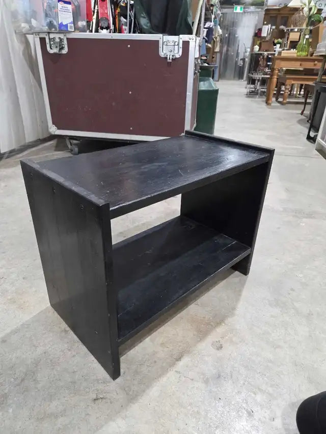 Petite étagère/table basse noire en bois