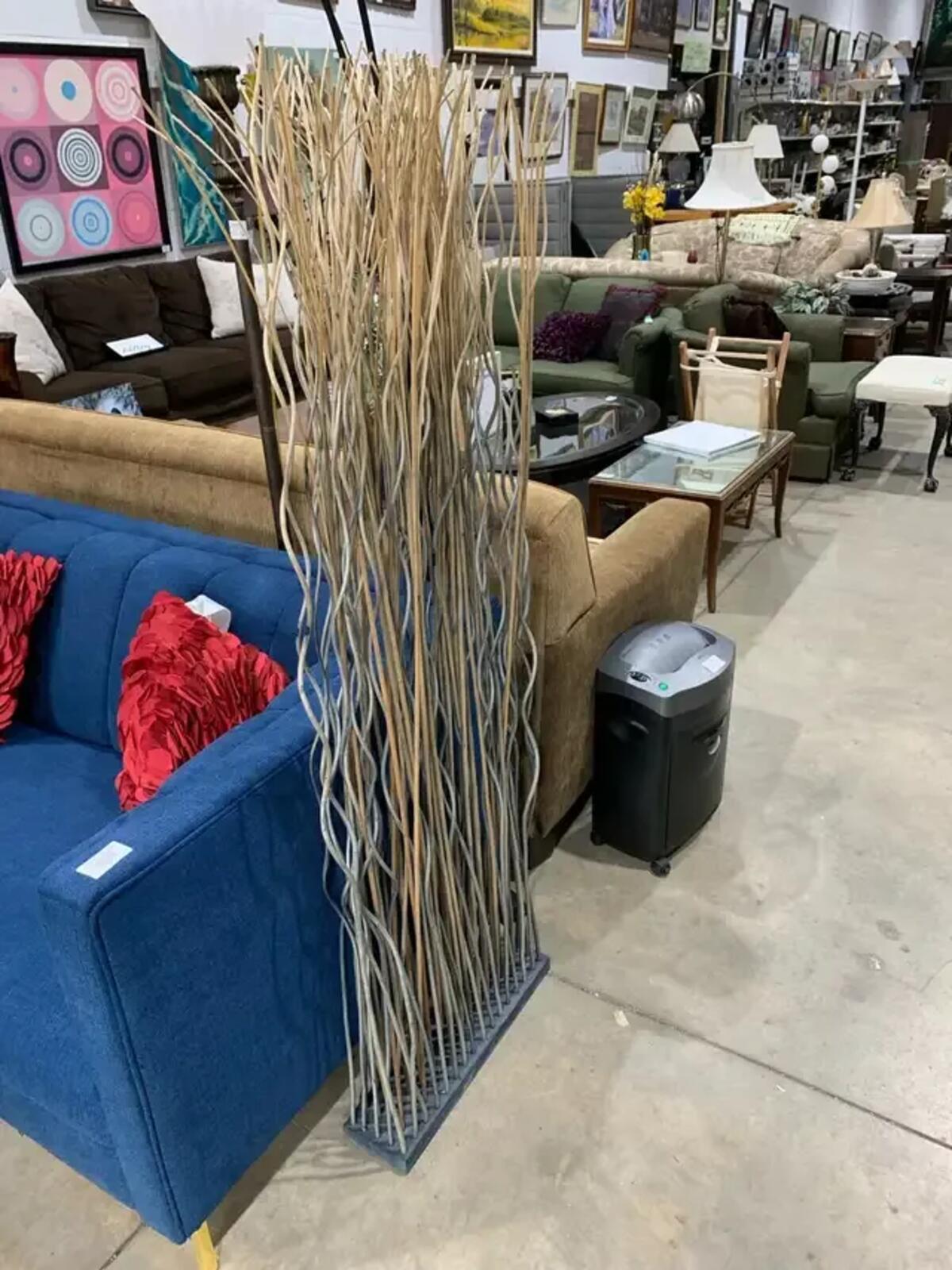 Branches de saule de 63 pouces avec base en bois bleu