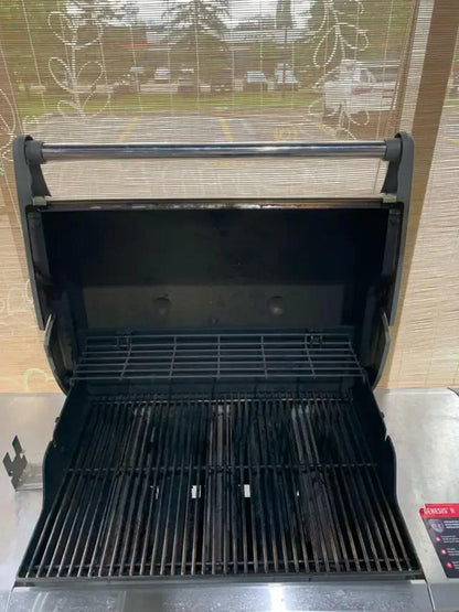 Weber Genesis II Grill - Propane