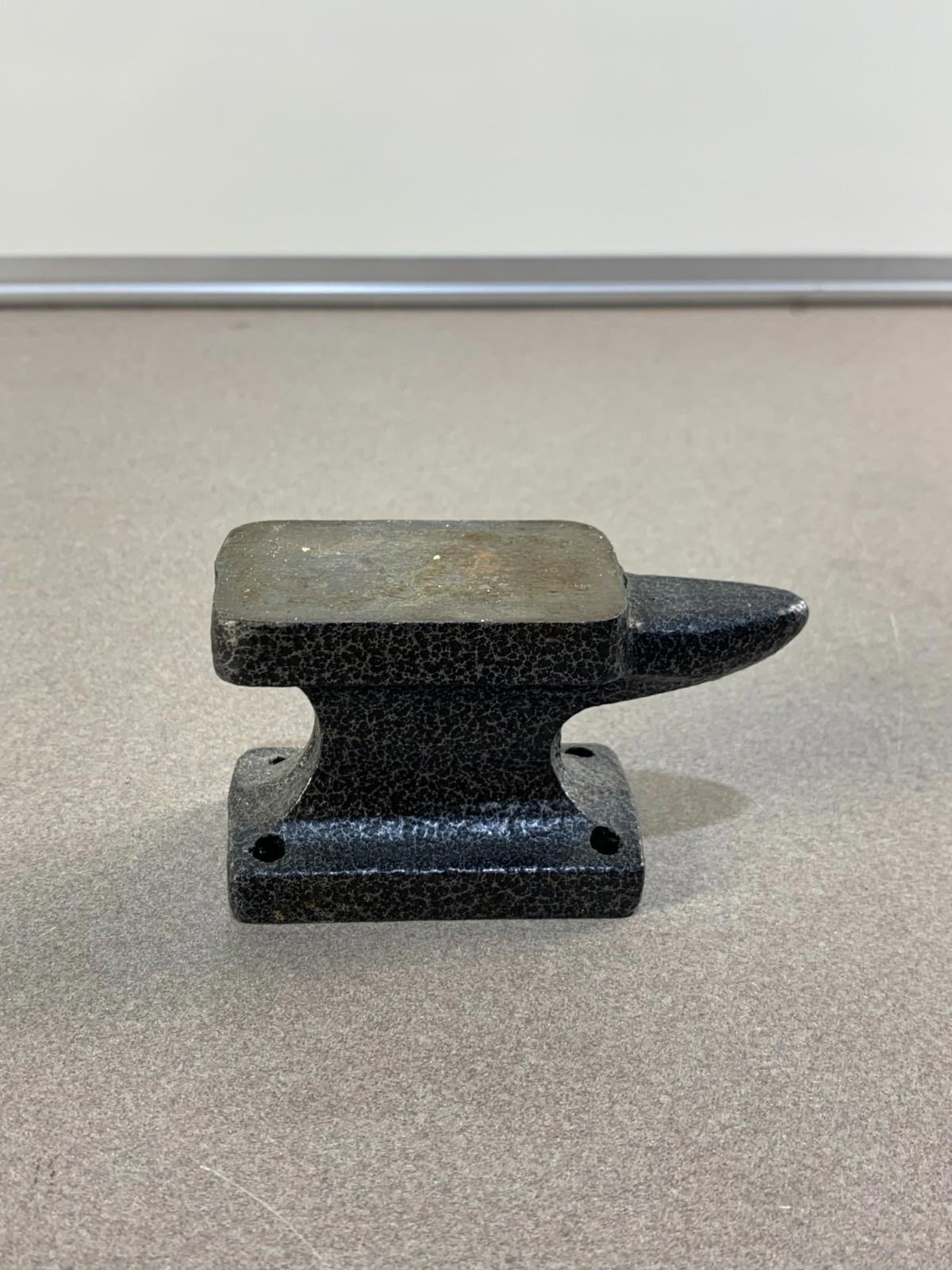 Petite enclume en fonte pour fabrication de bijoux en forme de corne