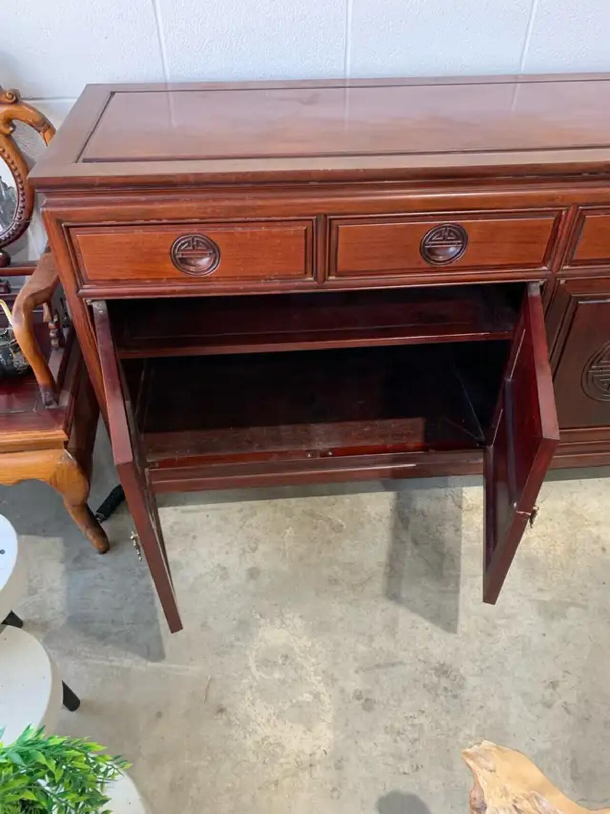 Antique Mahogony Sideboard