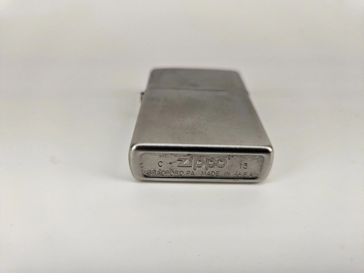 Briquet Zippo n° 13 avec finition brossée