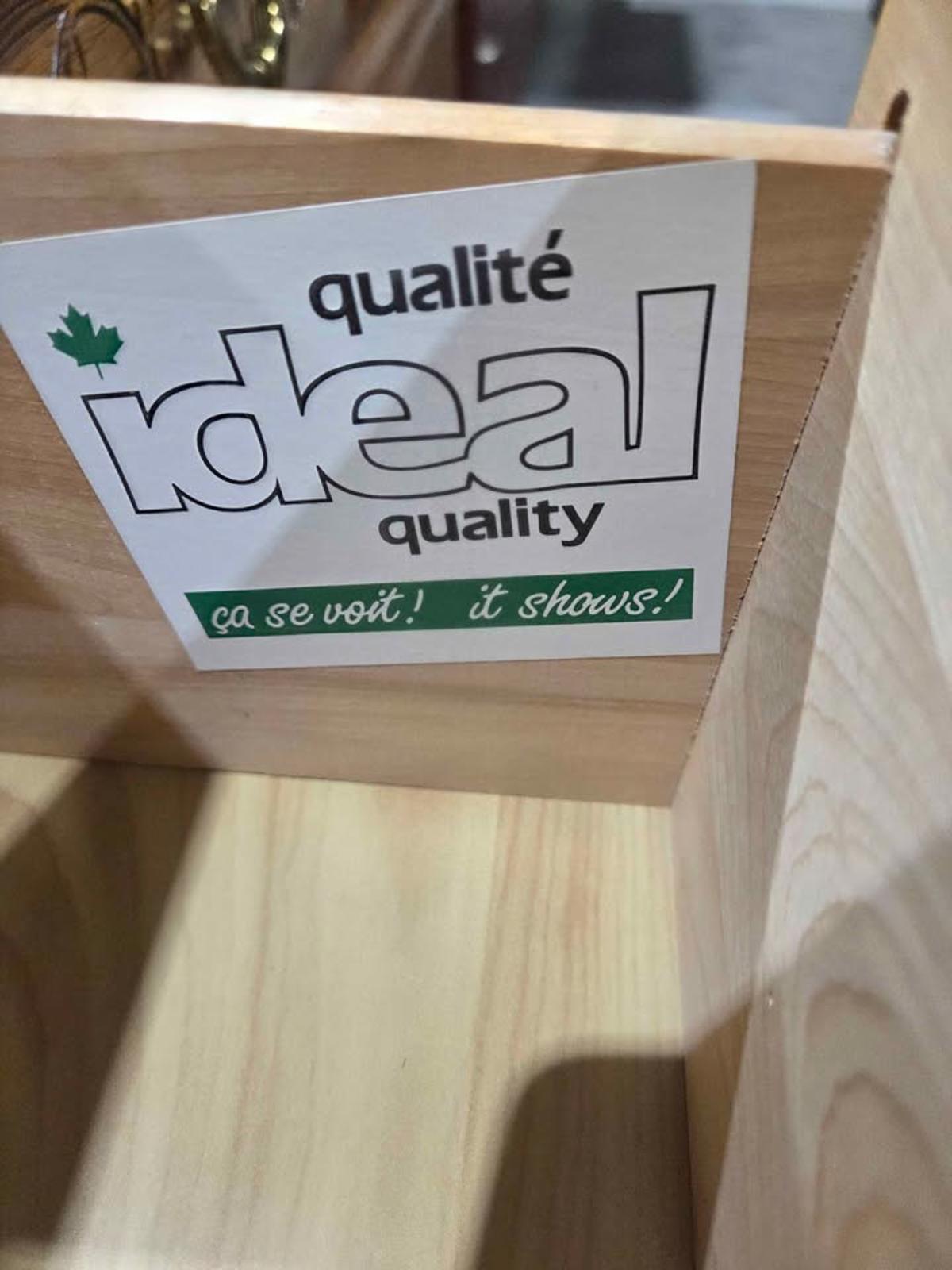 Ideal Quality Wood Dresser w/ Tri-Fold Mirror
