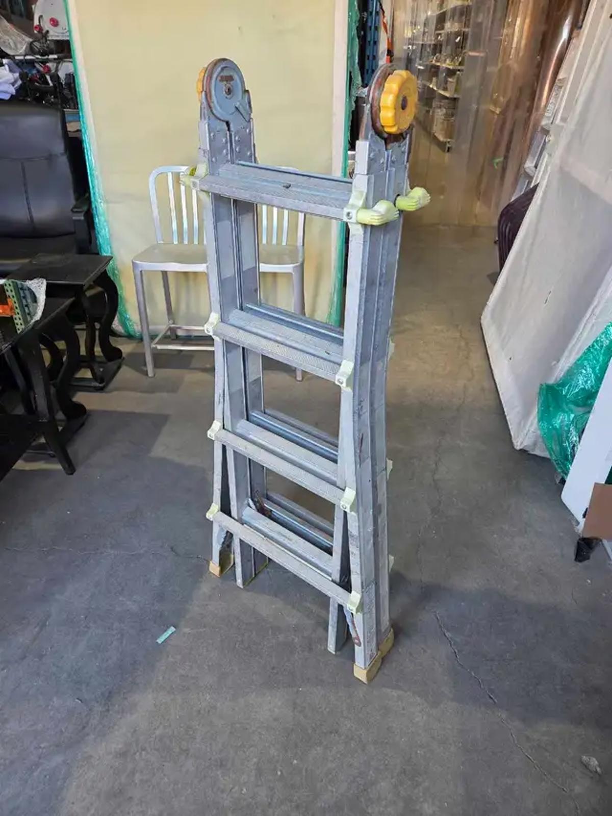 Cosco Aluminum Multi-Position 17ft Extendable Ladder