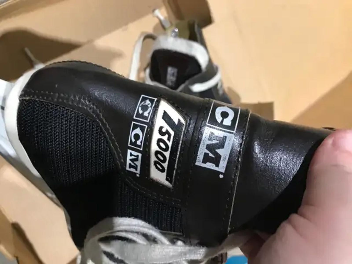 CCM T5000 Hockey Skates