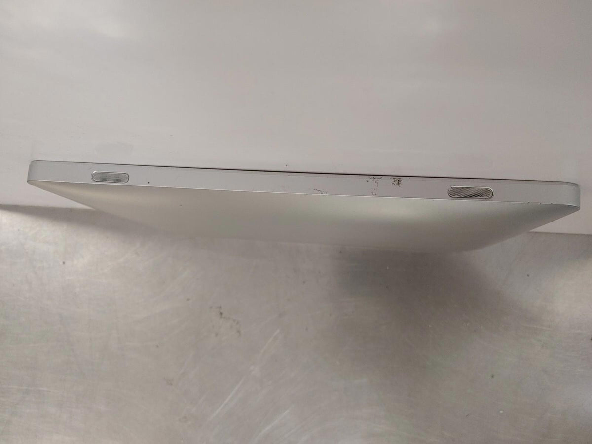 Good Condition 10inch Tablet Silver Model ZT180102ASRTA1030S6 Untested