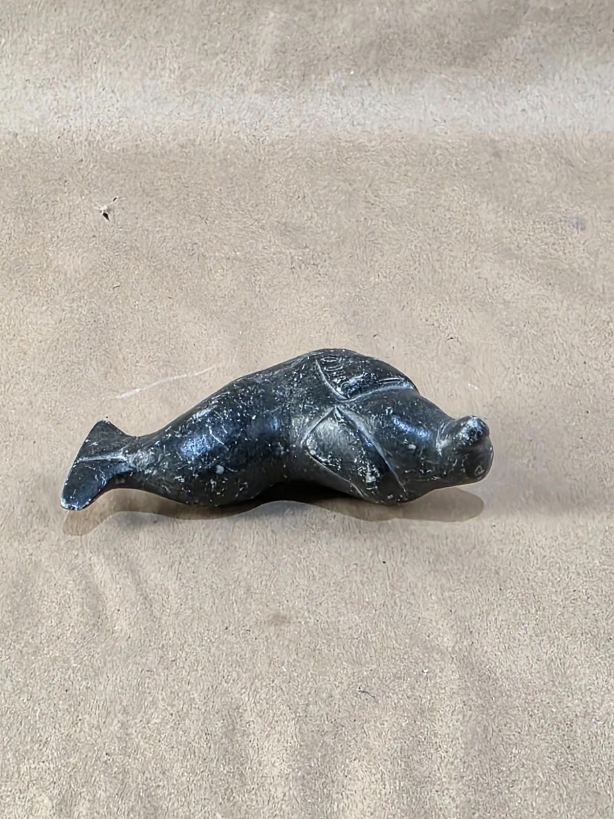 Vintage Inuit Art Eskimo hand carved Seal