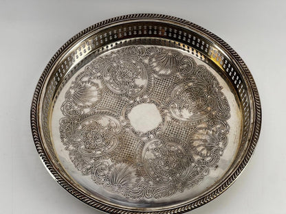 Marlboro Plate by Morton-Parker E.P Brass 2040 - Vintage Pre-owned - 12 inch