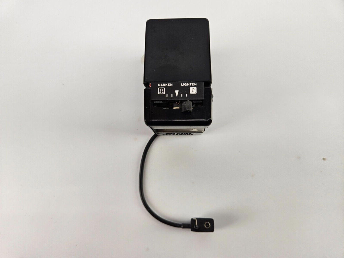 Polaroid Model 490 Focused Flash in Original Box