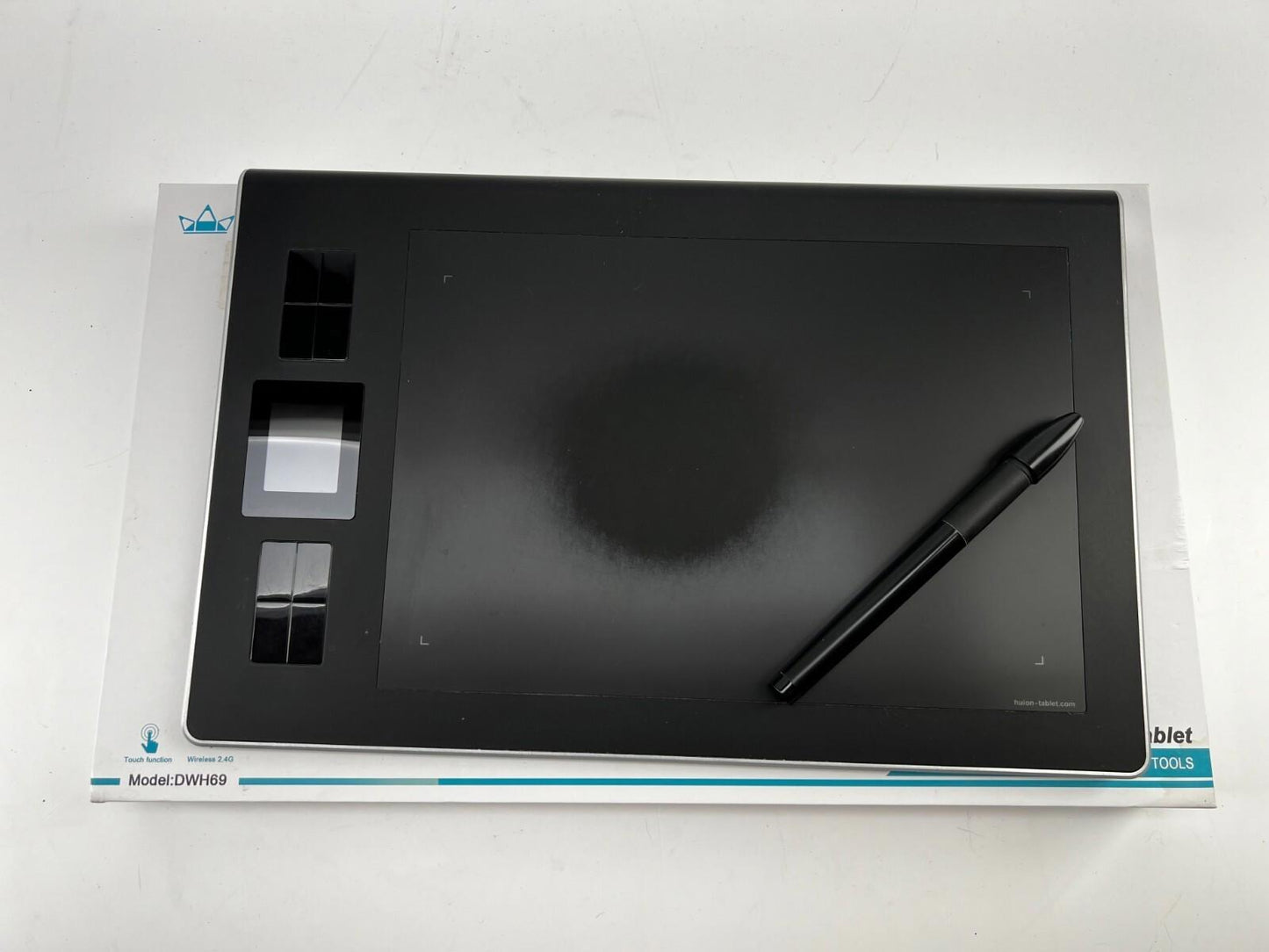 Huion Wireless Graphic Drawing Tablet - DWH69