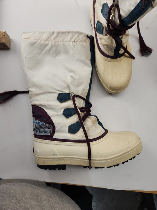 Sorrel Womens Boots - size 9