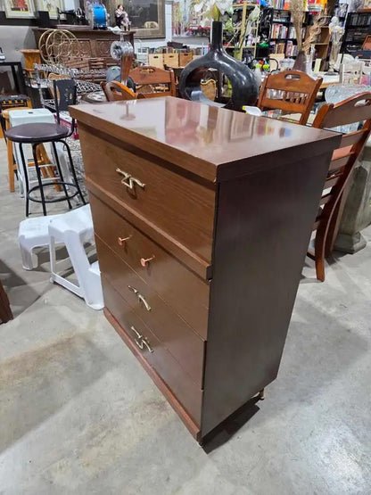 Vintage 4-Drawer Dresser