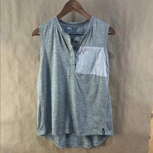 Woods Women’s Gray Sleeveless Top (Size L)