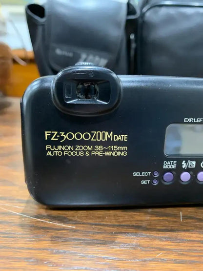 Fuji FZ-3000 Zoom Date Film Camera