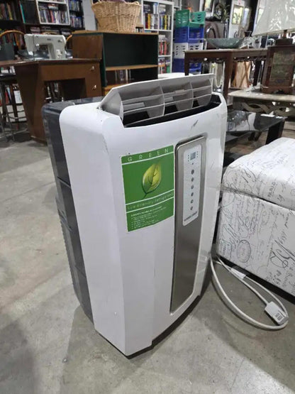 Black and Decker Air Conditioner - 8000 BTU