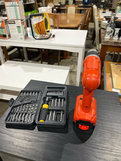 Black & Decker 18V NiCad Cordless Drill/Driver, 3/8-in