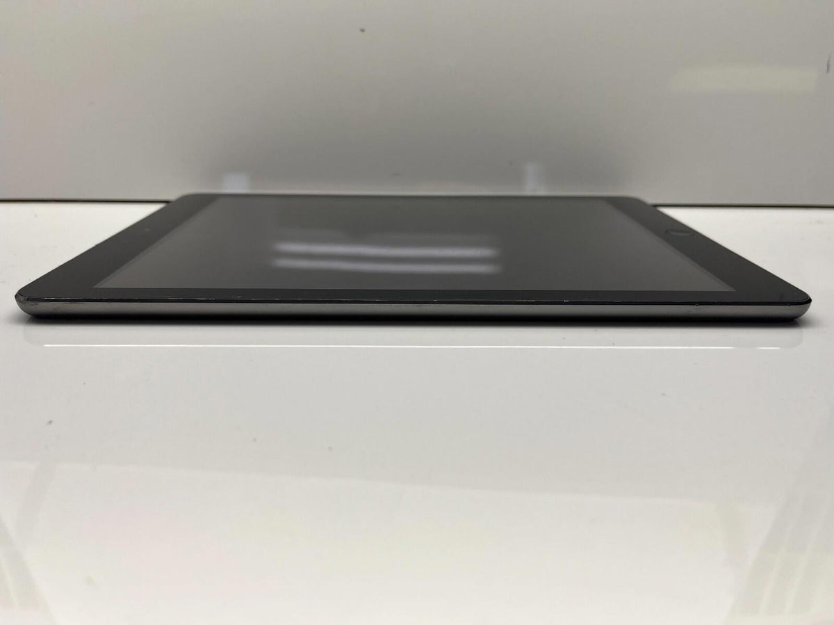 iPad Air 1st Generation A1474 32GB Wifi Grey